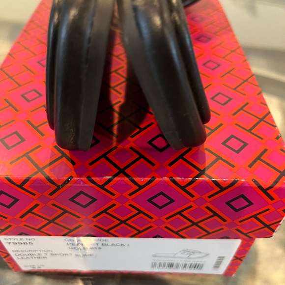 Tory Burch Double T Sport Slide in Black Sz 9.5 In Excellent Pre-Loved Condition - Picture 3 of 8